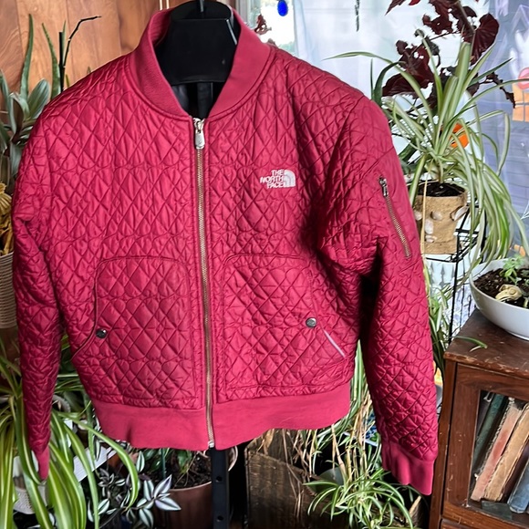 The North Face Maroon Quilted, heart shaped quilting, zipper jacket - Picture 1 of 11